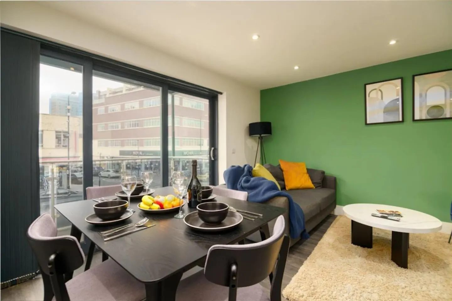 Central 2Bd Apt In Whitechapel, Londra